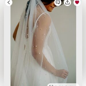 NEW Pearl Veil
